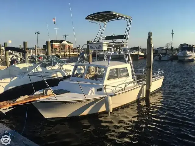 Columbia 25 Northsider 2 Pilothouse