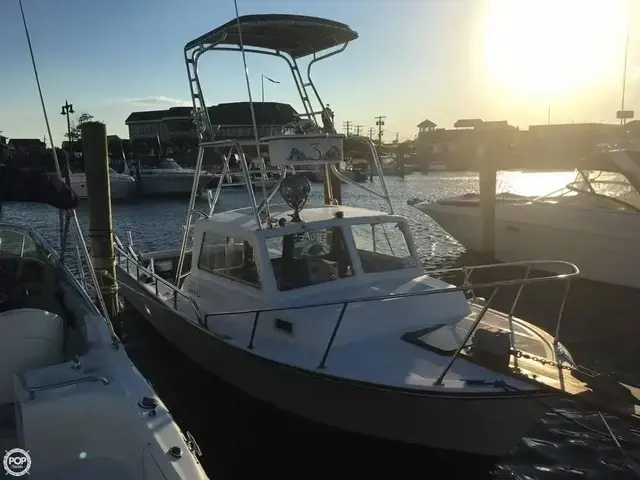 Columbia 25 Northsider 2 Pilothouse