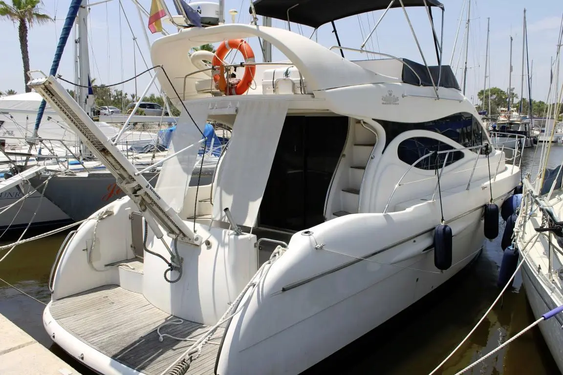 Sealine Majestic 390