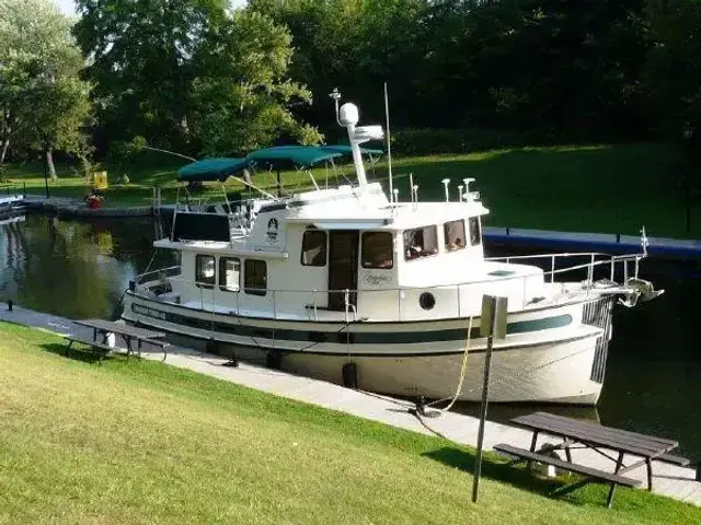 Nordic Tug 42 Flybridge Trawler