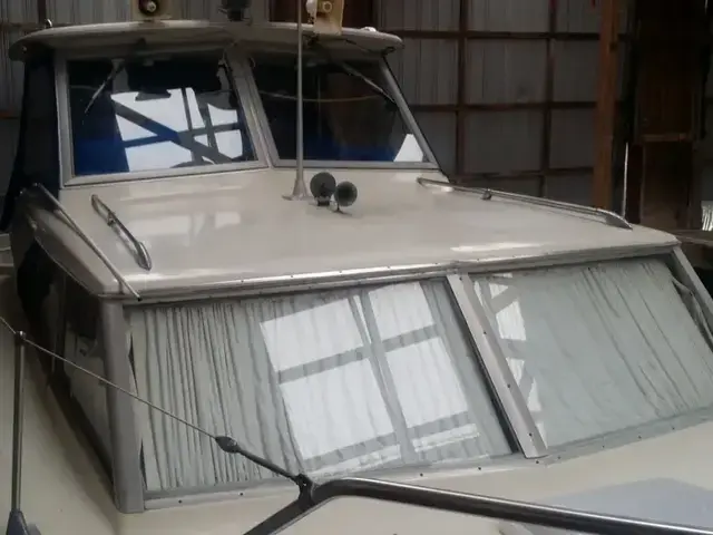 Chris Craft 270 Commander