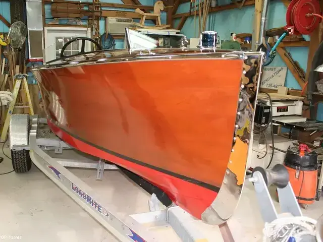 Chris-Craft 301