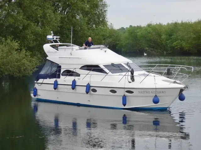 Admiral 377 Flybridge