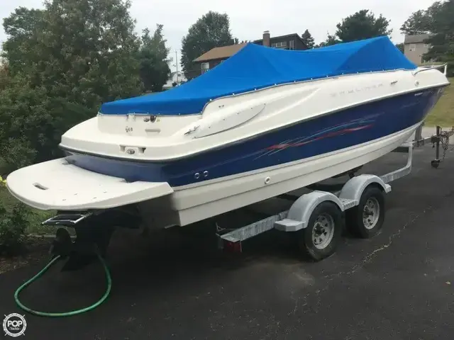 Bayliner 212