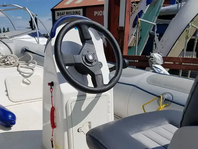 Valiant V 450 RIB