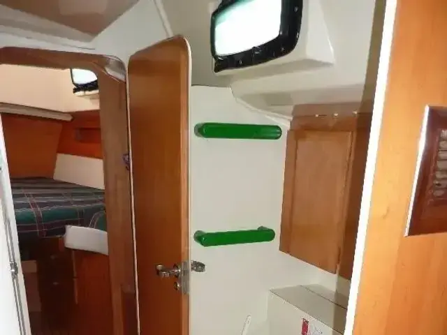 Ferretti Yachts Altura 10