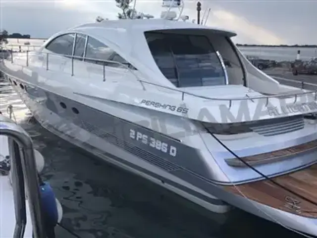 Pershing 65