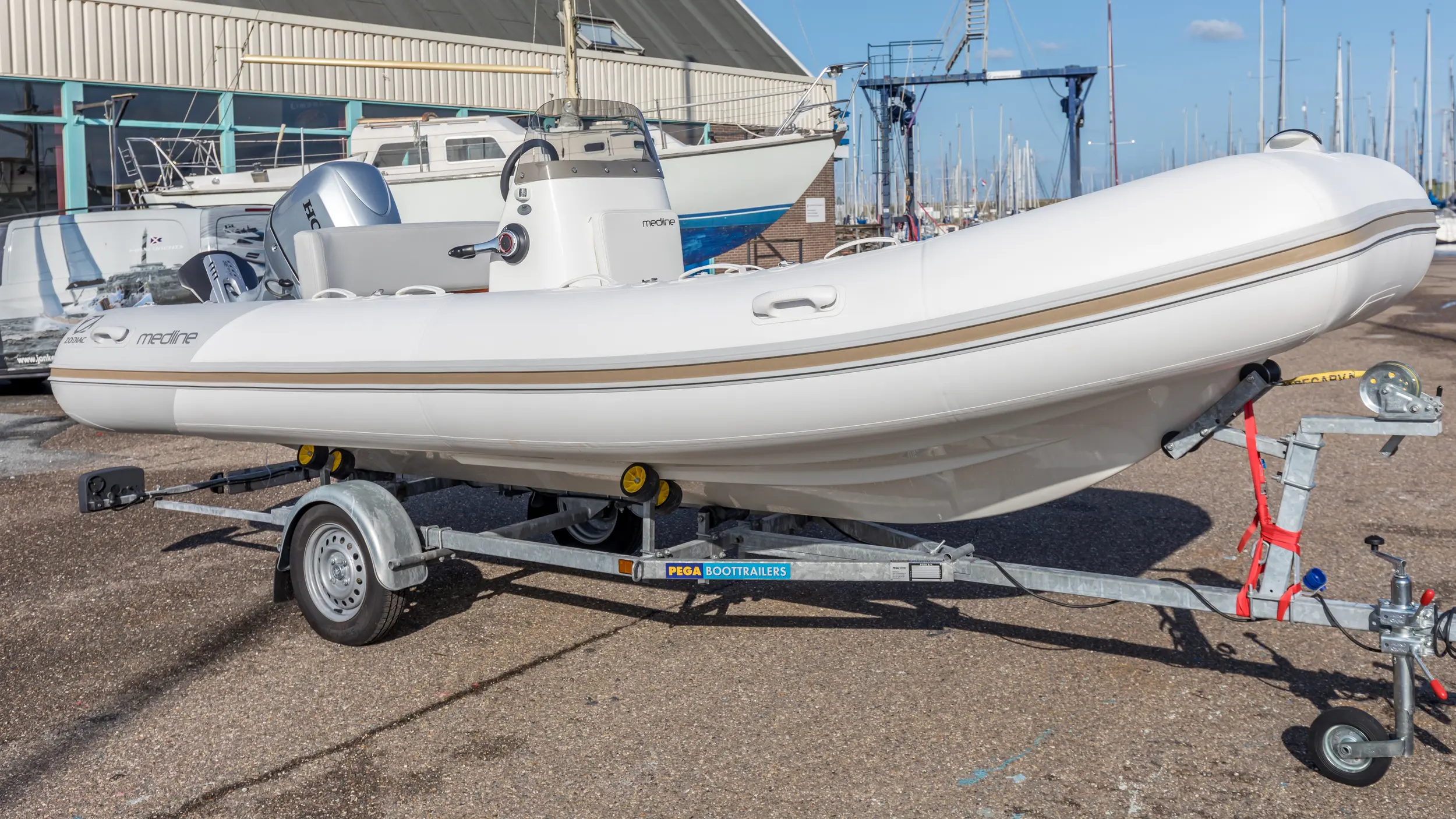 Boston Whaler Medline 500