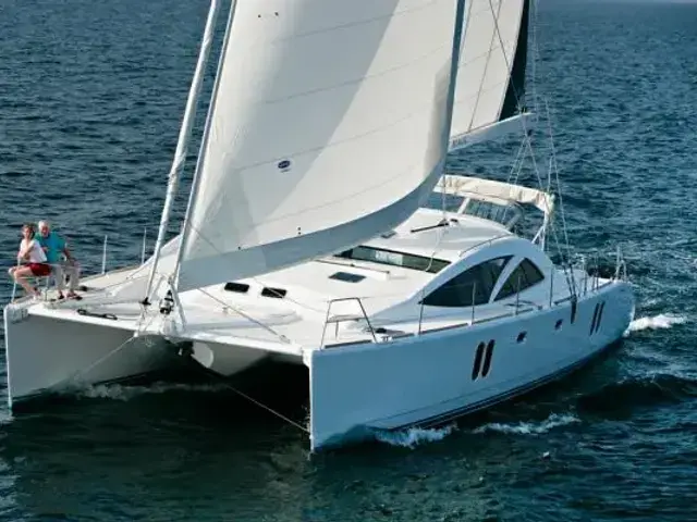 Discovery Cat 50 blue water cruiser