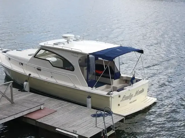 Mainship Boats Pilot 34 Sedan Rum Runner II