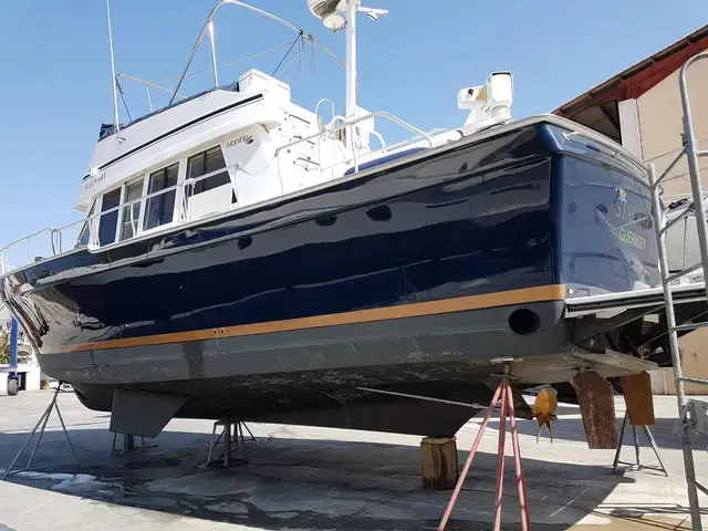 Mainship Trawler 460