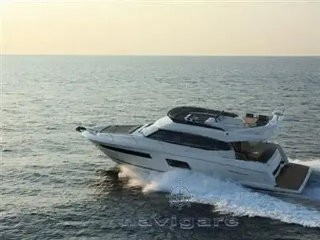 Prestige 560