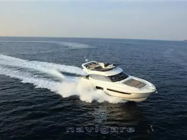 Prestige 560