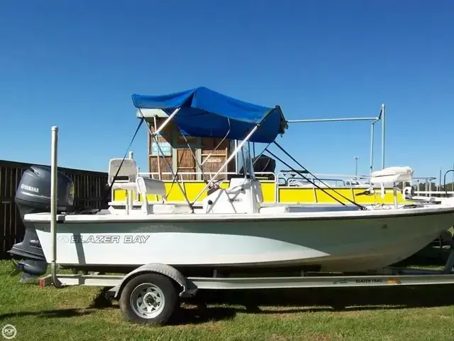 Blazer Bay 19 Center Console - 1960 Bay Boat