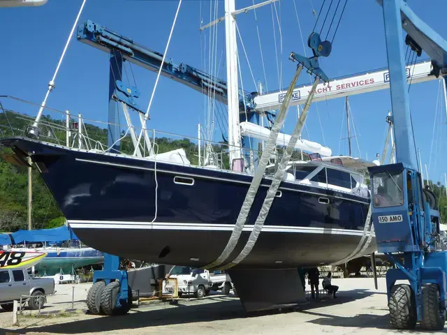 Kanter 65 Pilothouse Bouganvillea