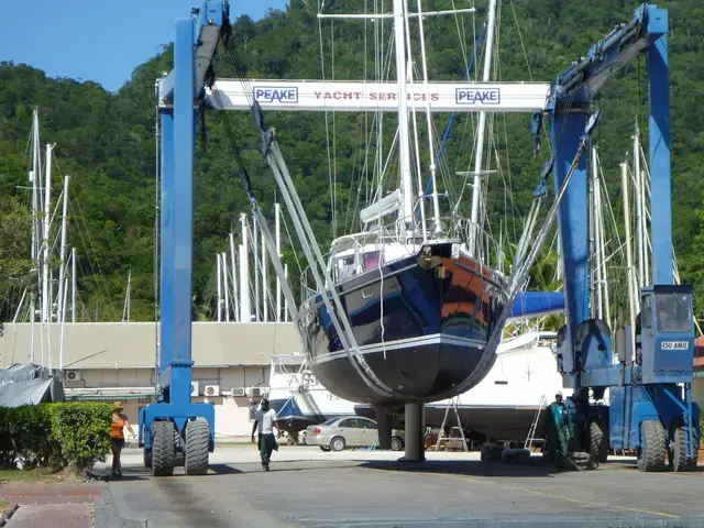 Kanter 65 Pilothouse Bouganvillea