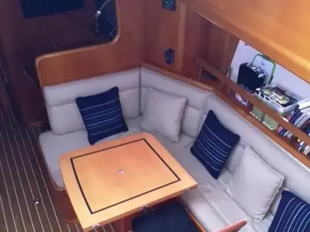 Kanter 65 Pilothouse Bouganvillea