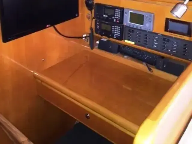 Kanter 65 Pilothouse Bouganvillea