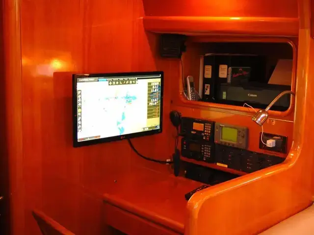 Kanter 65 Pilothouse Bouganvillea