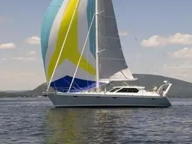 Kanter 65 Pilothouse Bouganvillea