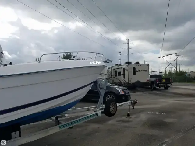 Cobia 204 Center Console