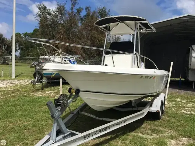 Sea Fox 217 Center Console