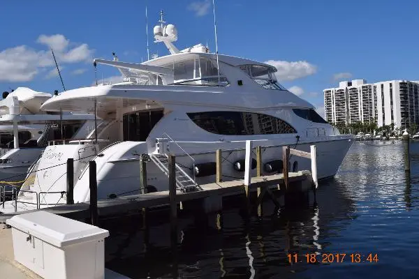 Hatteras 80 Motor Yacht