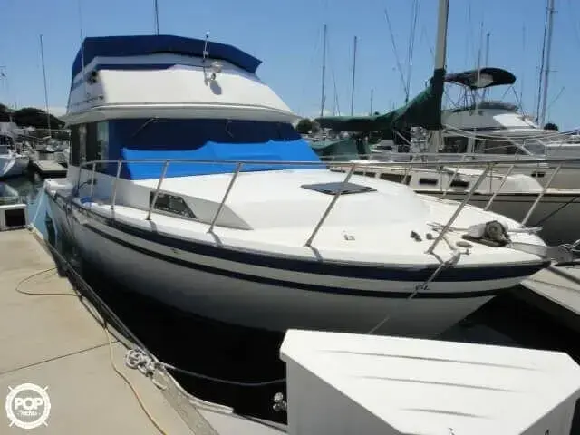 Fiberform 3300 Executive Flybridge