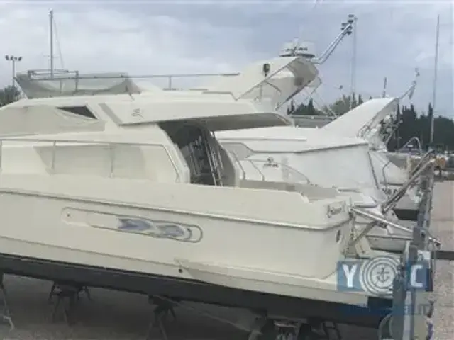 Ferretti Yachts 48 FLY