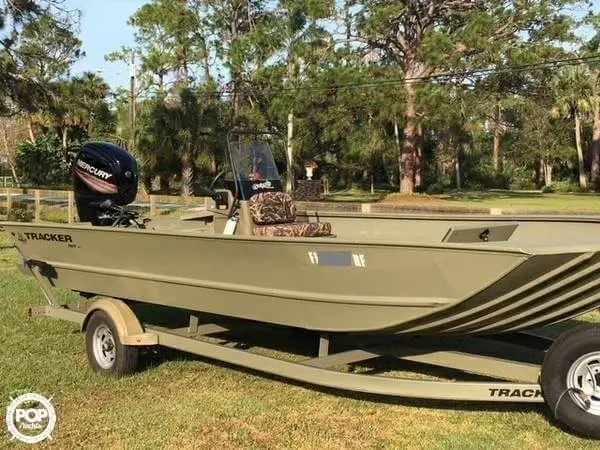 Tracker Boats Grizzly 2072CC