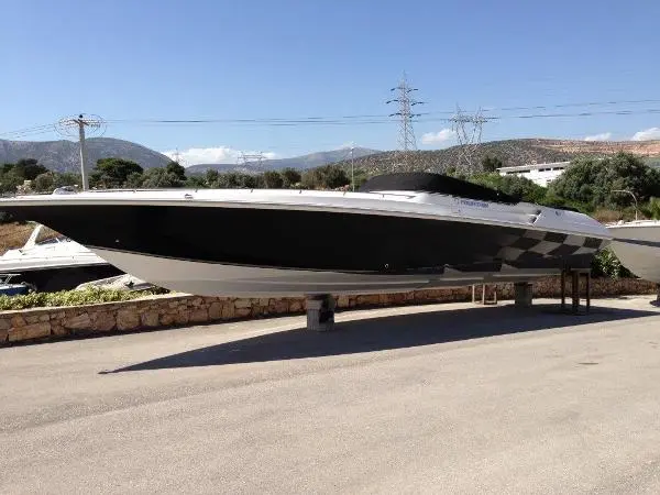 Fountain Powerboats 38