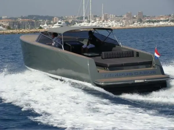 Riva 40