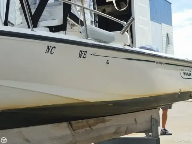 Boston Whaler 17 Outrage II