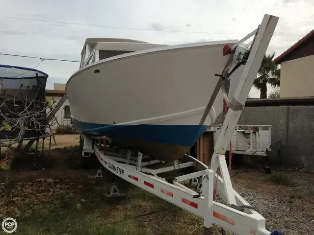 Chris Craft Cavalier Futura