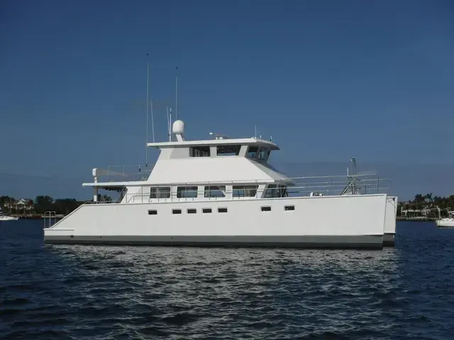 Malcolm Tennant power catamaran