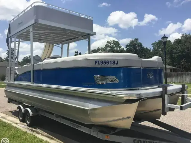 Avalon Funship CA 2585 CR Saltwater Series