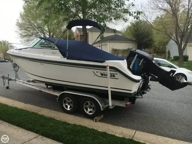 Boston Whaler 210 Ventura