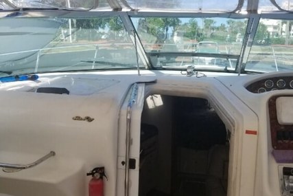 Sea Ray 370 Express Cruiser