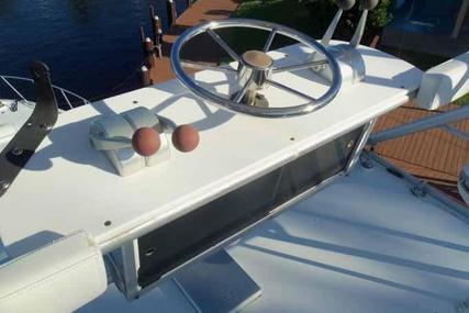 Hatteras Convertible/Enclosed FB