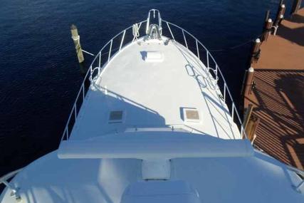 Hatteras Convertible/Enclosed FB