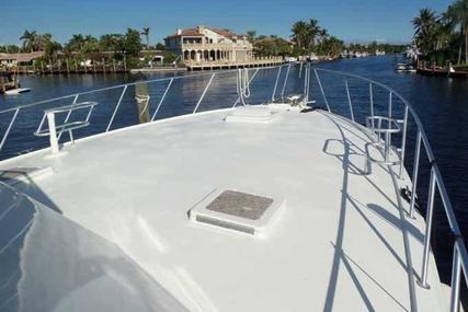 Hatteras Convertible/Enclosed FB