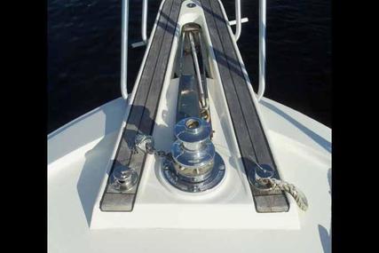 Hatteras Convertible/Enclosed FB