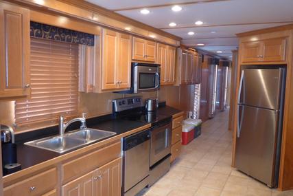 Houseboat Lakeview 72 x 16