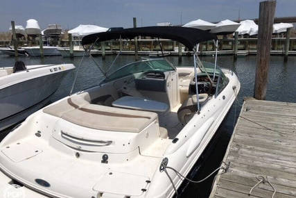 Chaparral 220 SSI