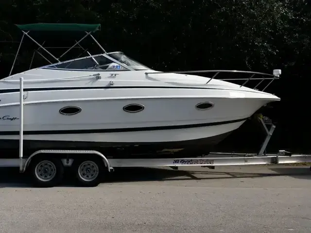 Chris-Craft 260 Express Cruiser