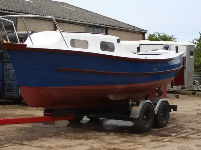 Cox Marine Brightlingsea Matelot 21