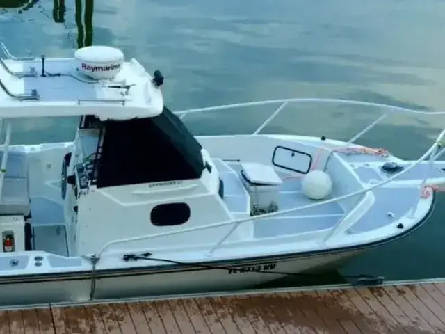 Boston Whaler 27 Offshore