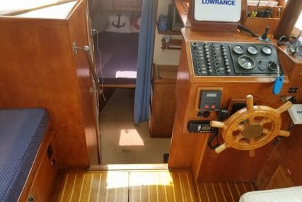 Cape Dory 28 Trawler