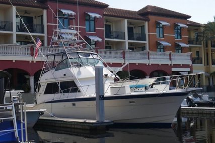 Hatteras 55 Flybridge Convertible