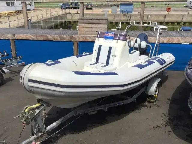 Ballistic 5.5 RIB